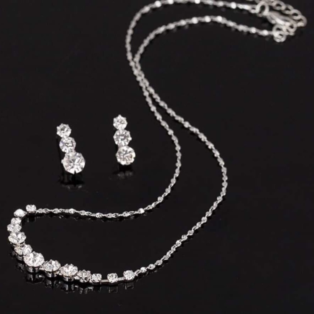 Necklace Earrings Set